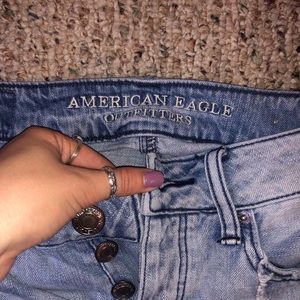 American Eagle light wash boyfriend jean. Size 00
